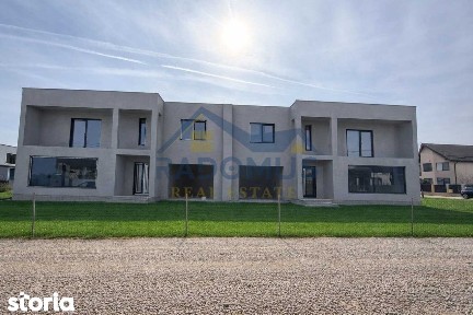 Duplex la gri | 214 mp/unitate | 500 mp teren | 144.900€ | Comision 0%