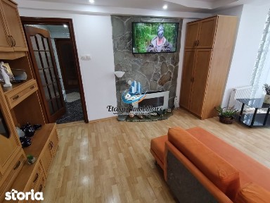 Apartament 2 camere, etaj 1, ultracentral, zona Muzeu Piatra Neamt