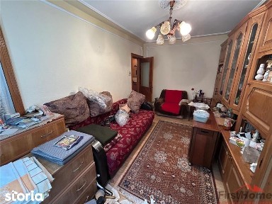 Apartament 2 camere de vanzare, etaj 1, zona centrala Jandarmerie