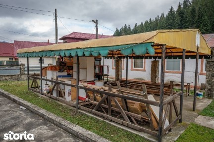 Strada Lucacesti, Zemes, Bacau