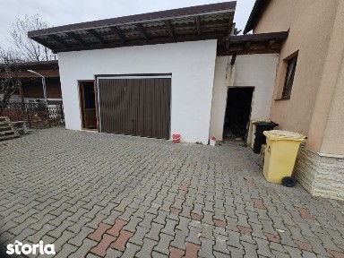 Casa eleganta,zona centrala Aiton,cu ciubar,gradina si panouri fotovol