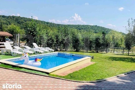 Proprietate unica in Feleacu-2 case individuale amplasate pe un tere
