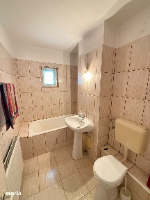 3 camere la ETAJUL 1, centrala,. Mioritei