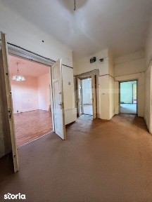 Cladire istorica, 175mp-5 camere, etaj 1, 1538Euro/ mp, zona Sinaia