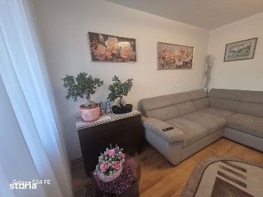 De vânzare - Apartament 3 camere, decomandat, zona Dărmanești