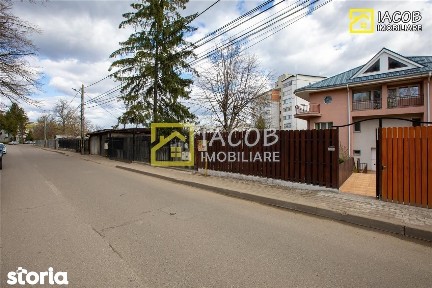 1\/2 Duplex S+D+P+2E, 455 mp in zona centrala a mun. Bacau