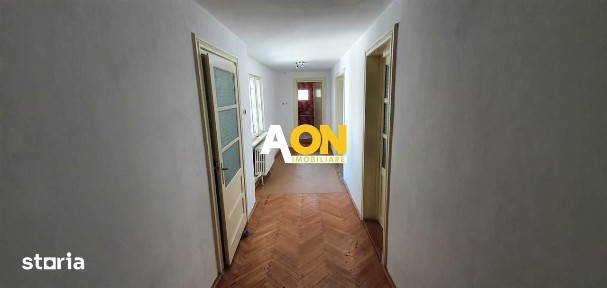 Apartament la casa, 4 camere, 114 mp si teren 228 mp teren