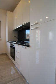 Direct proprietar,vand apartament 2 camere,38mp,loc parcare,mobilat si utilat,Europa 1