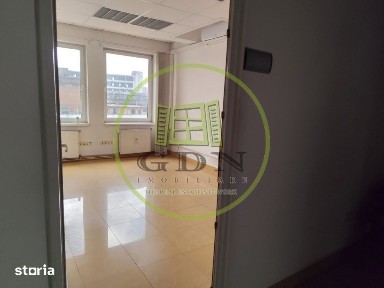 Birou 35 mp de inchiriat - etaj 1, cladire cu lift industrial