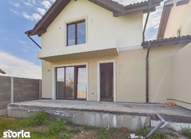 Duplex luminos 101 mp utili, teren 350mp în Covaci