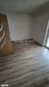 EXCLUSIVITATE! Apartament pe 3 niveluri, 4 camere, Aiud