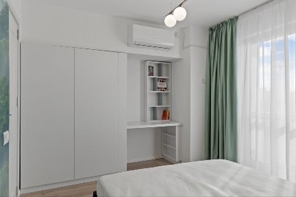 Inchiriez Apartament 4 Camere Lizeanu NOU Proprietar