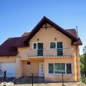Vilă deosebită P+E+M în sat Vătășești, comuna Golești - Valcea