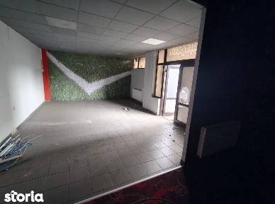 Spatiu comercial 118 mp, semicentral, vitrina, zona Garii