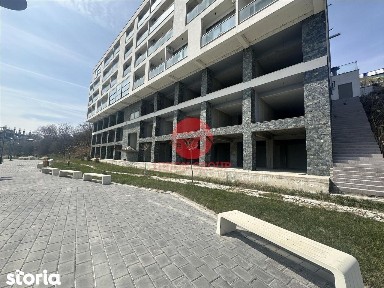 Spatiu Comercial Eforie Nord cu Intrare Directa din Promenada, Situat
