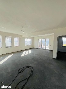 Casa finisata la cheie cu 5 camere in localitatea Santandrei