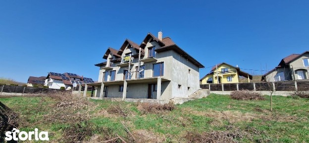 SE VINDE Vila la gri Radaseni (teren 2700mp)