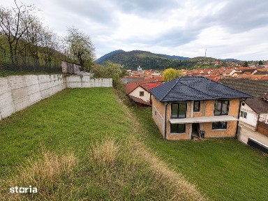 Casa moderna noua de vanzare in Sadu