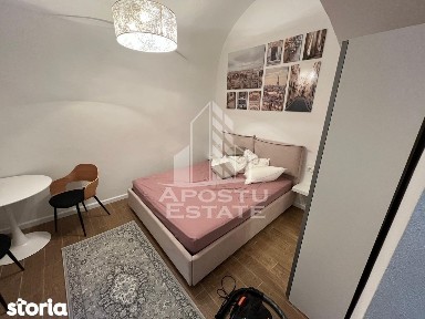 Apartament cu o camera, la parter, in Piata Uniri, in Timisoara
