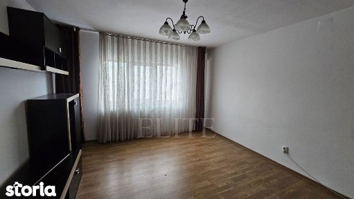Apartament 3 camere în zona SALA SPORTURILOR