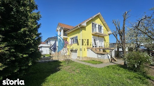 Casa Unirii, 254 mp, garaj, singur in curte