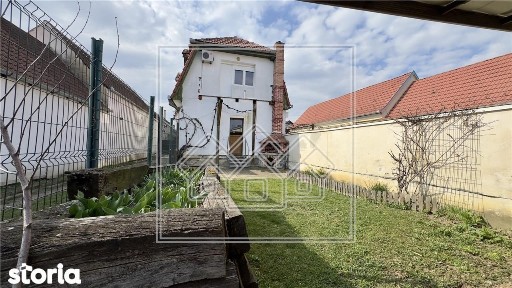 Casa de vanzare in Sibiu - curte individuala zona Turnisor