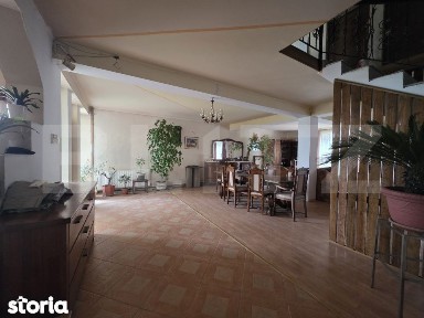 Casa P+M de vanzare, 215 mp, zona Lucian Blaga Satu Mare