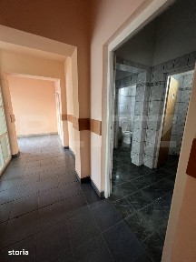 Casa multifunctionala - ideala pentru activitati comerciale / medic
