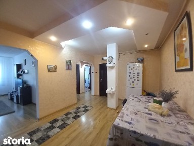 Apartament 4 camere, etaj 1, Baia Mare - Semiluna!