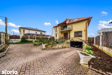 Casa individuala cu 7 camere, 260 mp, teren 900 mp, front 19m, Europa
