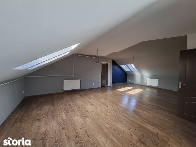 Apartament cu 2 camere, 71 mp, zona Cetatii