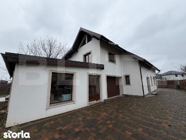 Casa moderna, 6 camere, 300 mp construiti, zona Ipotesti