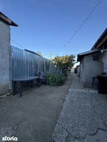 De vânzare - Casă bătrânească, cartier Radu Negru