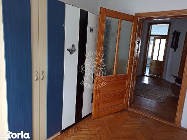 Apartament la casa 3 camere 82 mp- etajul 2- 2 balcoane -Valea Ghinzii