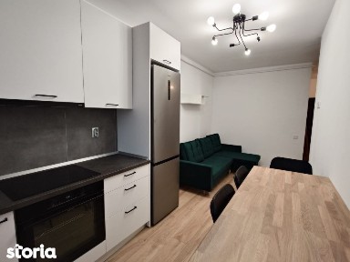 Vand apartament 2 camere zona Parcului Poligon