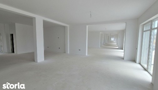 Spatiu Comercial cu Vitrine, Open Space, 150 mp - Doamna Stanca Sibiu