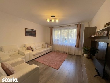 Apartament cu 2 camere decomandate, zona Mercur