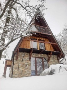 Casă inedită, durabilă de calitate premium. Comarnic