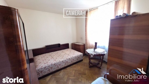 Apartament 2 camere - Vulcan | Str. Nicolae Titulescu | Etaj 4/4