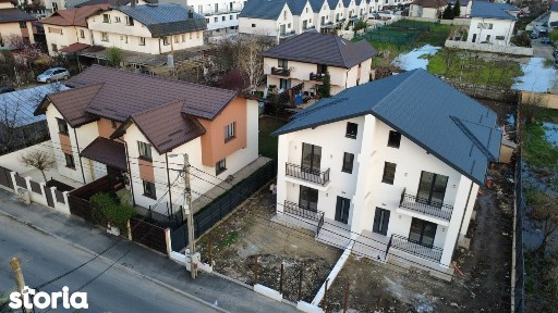 Case Dantelei 4 camere - Living 43 m.p.