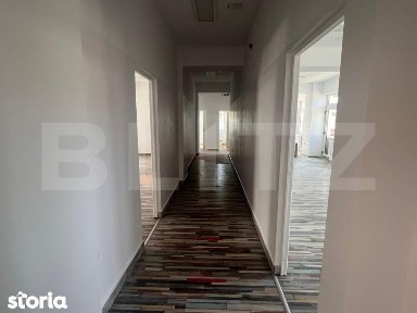 Cladire de birouri D+P+3+M, 1200 mp utili, 40 locuri parcare, acces ex