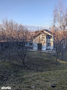 Casă primitoare cu livadă și teren generos