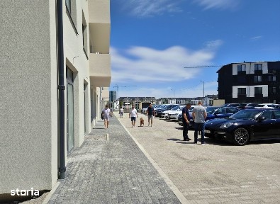 Spatiu Comercial cu Vitrine, Open Space, 100 mp - Doamna Stanca Sibiu