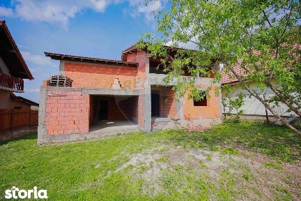 De vânzare proprietate cu două clădiri la roșu, Cordău - Băile Felix