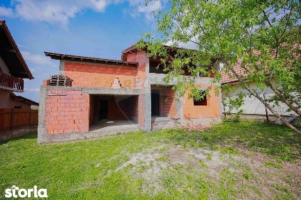 De vânzare proprietate cu două clădiri la roșu, Cordău - Băile Felix