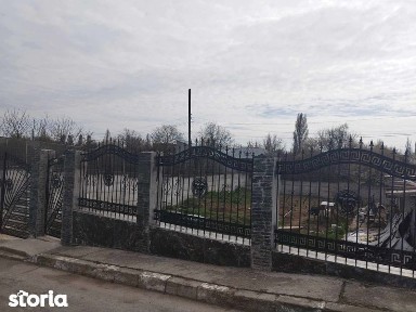 Vand teren sau schimb cu casa cu 3 camere