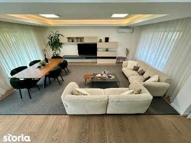 Vila design modern, situata in apropiere de Cambridge School