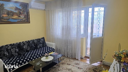 Vand apartament 3 camere in Deva, Viitorului (Gojdu), et. 3, mobilat