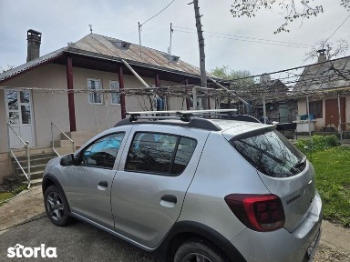Casa de vânzare cu teren generos