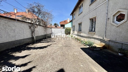 Casă individuală | Singur în curte | Garaj | Locație avantajoasă